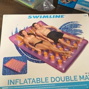 Swim line inflatable double mat